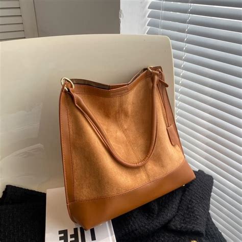 sac en faux daim